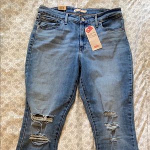 Women’s Levi’s Brand New